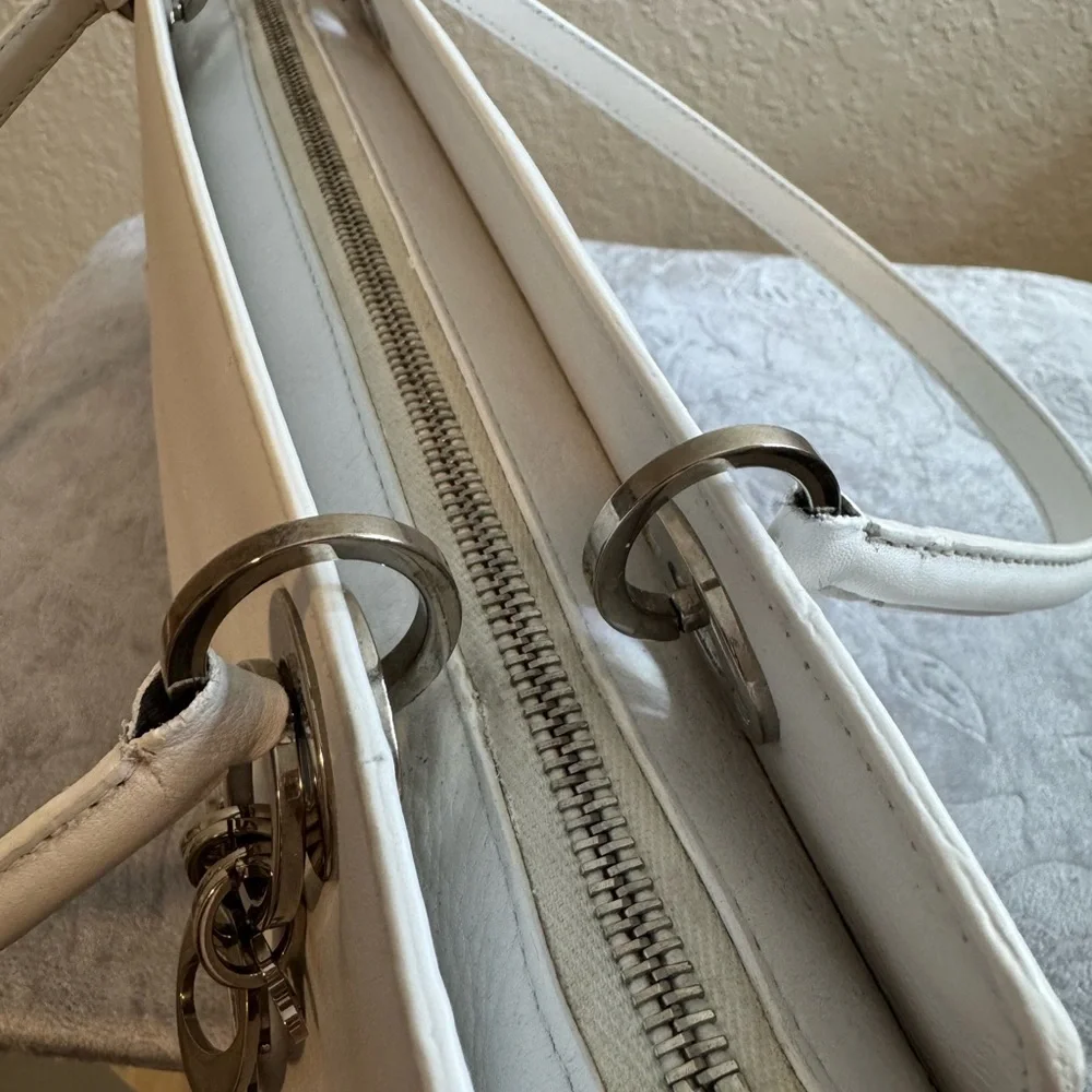 Lady Dior East West Shoulder Bag Perfect Condition - Picture 12 of 12